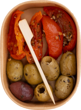 Gemixte olijven zongedroogde tomaten Bovenaanzicht